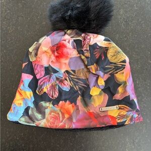 Turtlefur floral Beanie with Pom Pom